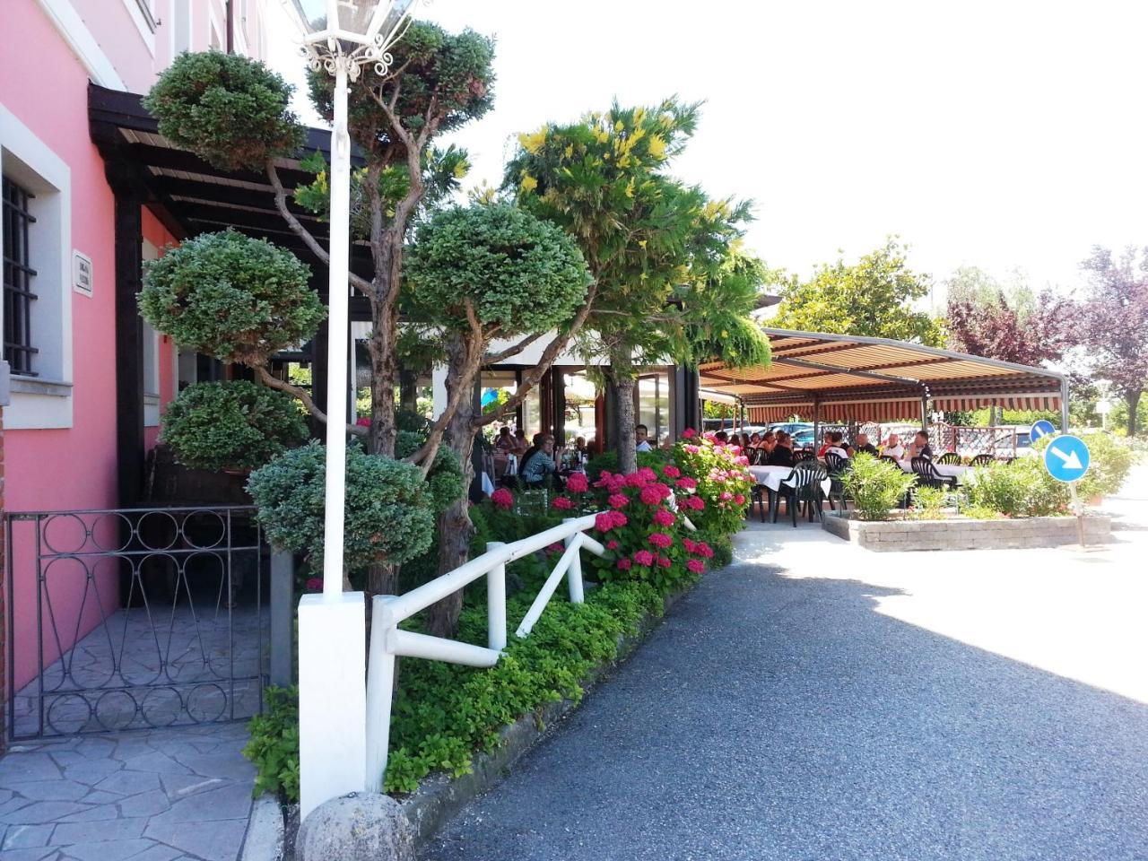 Dogana Vecchia - Hotel & Residence B&B Ristorante & Pizzeria Trivignano Udinese Exteriér fotografie